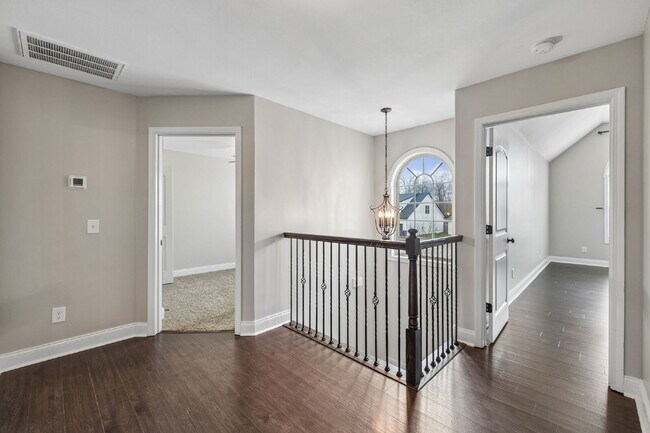 Building Photo - 275 Crusaw Dr