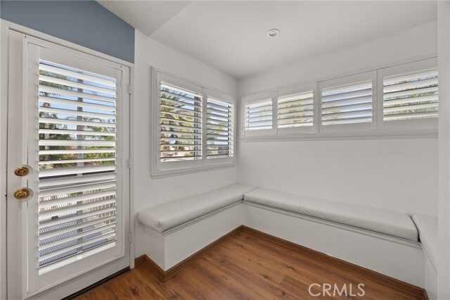 Building Photo - 1185 Bridgeport Rd