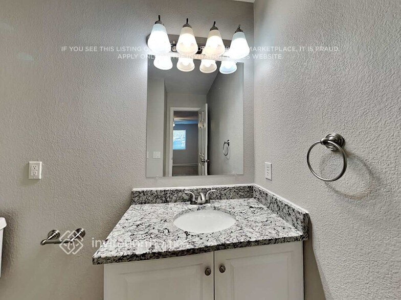 Building Photo - 22039 E Princeton Cir