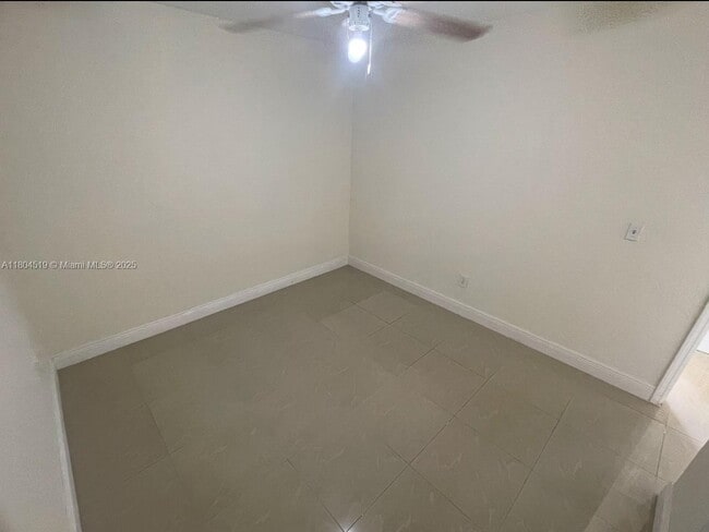 Building Photo - 12520 W Randall Park Dr