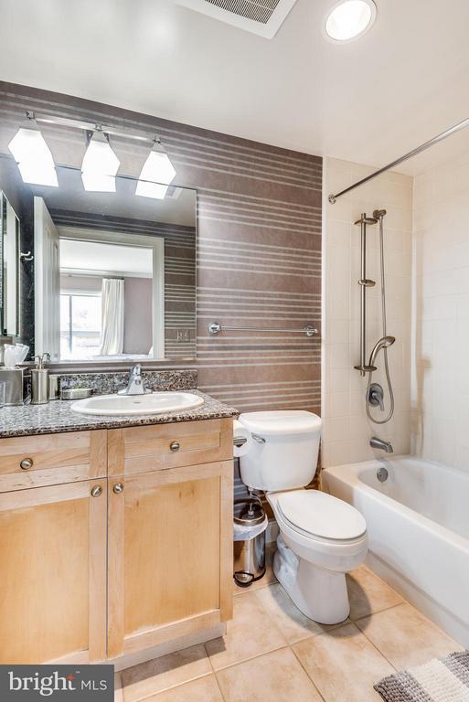 Building Photo - 777 7th St NW