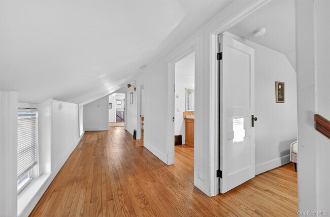 Building Photo - 322 NY-94