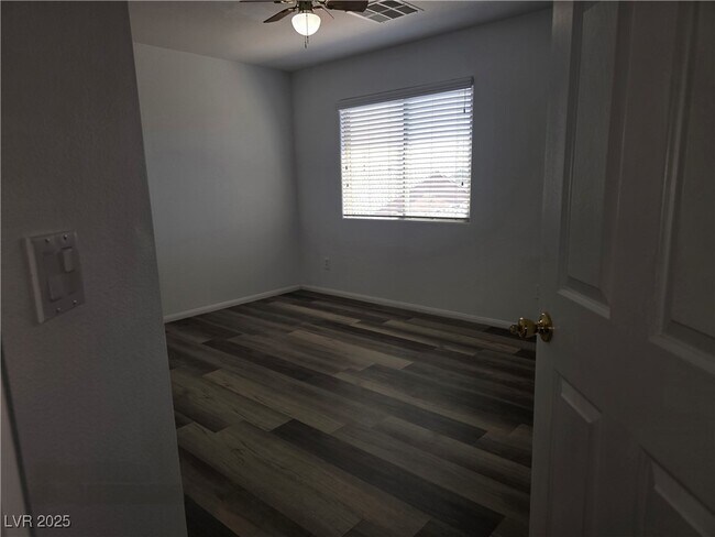 Building Photo - 6640 April Bend Ct