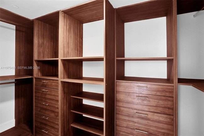 Building Photo - 16385 Biscayne Blvd