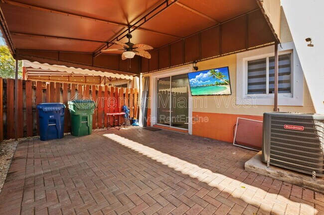 Building Photo - 7422 NW 182nd St