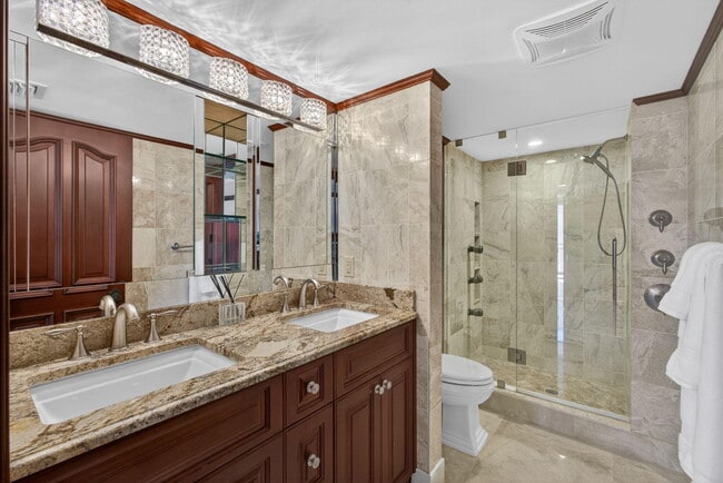 Building Photo - 3400 N Ocean Dr