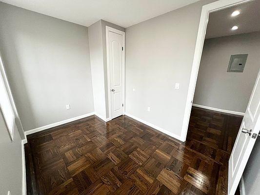 Building Photo - 2 bedroom in BRONX NY 10468