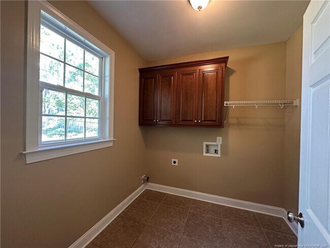 Building Photo - 195 Quail Hollow