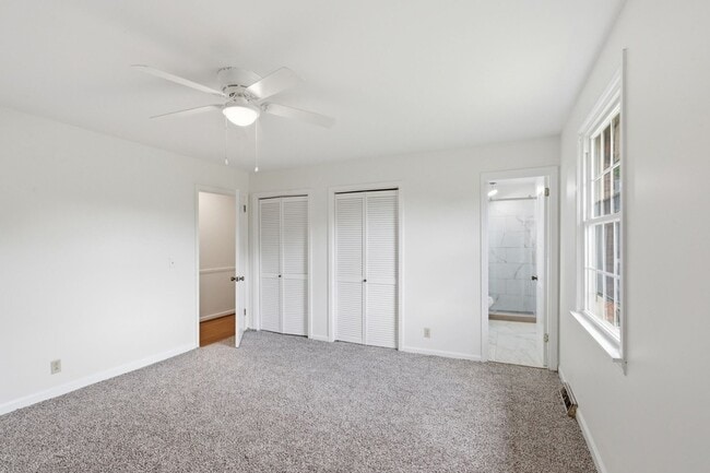 Building Photo - 213 Rising Sun Ln