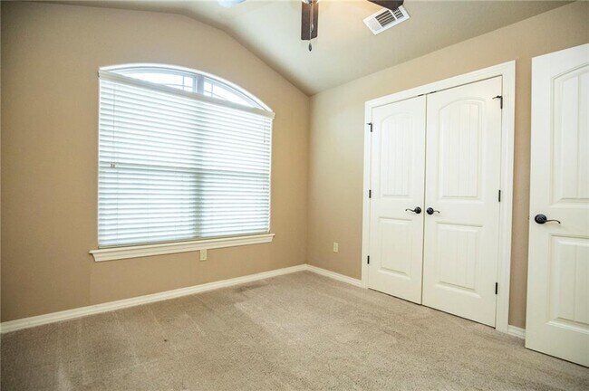 Building Photo - 4312 W Murfield Dr