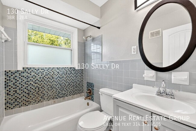 Building Photo - 130 Sally Dr