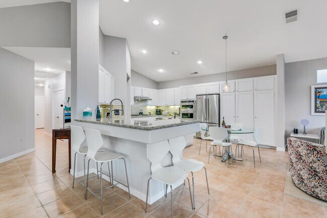 Building Photo - 67361 N Laguna Dr
