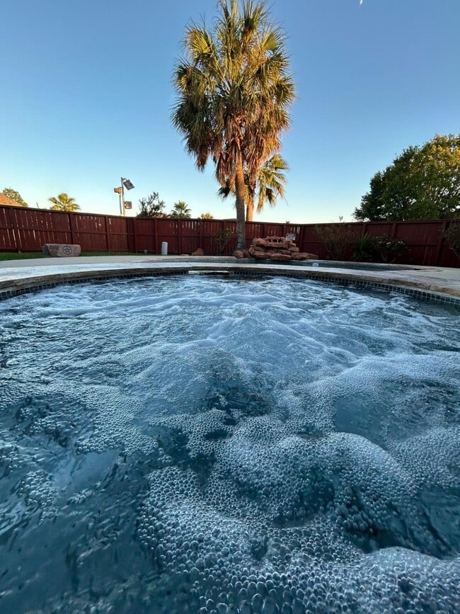 Building Photo - 3411 Bay Breeze Dr