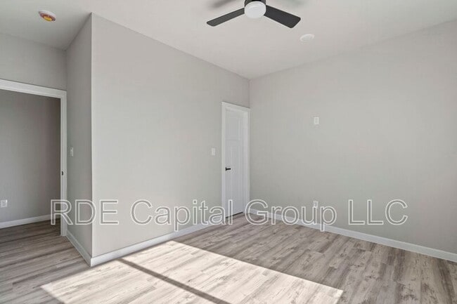 Building Photo - 948 S Corinth St Rd