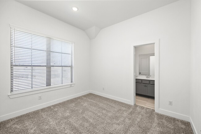 Building Photo - 7818 Starfish Arbor Dr