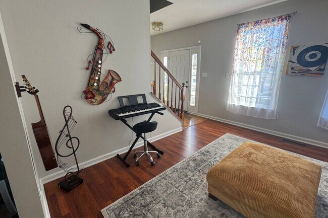 Building Photo - 9414 Grant Ave