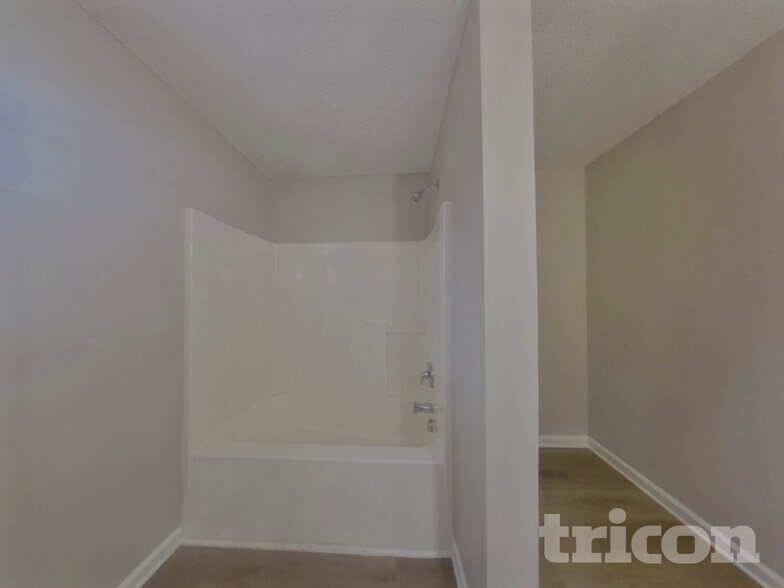 Building Photo - 176 Cottage Lake Way