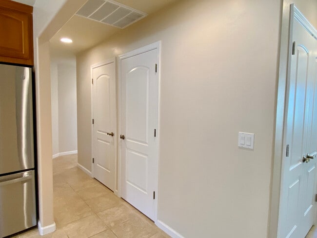 Building Photo - 3858 Northpark Pl