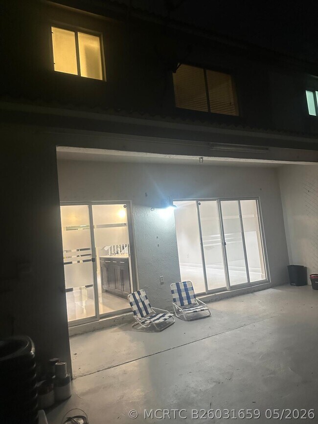 Building Photo - 7324 SW 162nd Ct