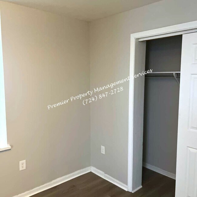 Building Photo - 401 Jackson St