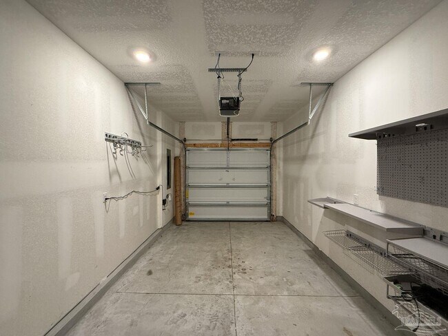 Building Photo - 1559 Iroquois Ct