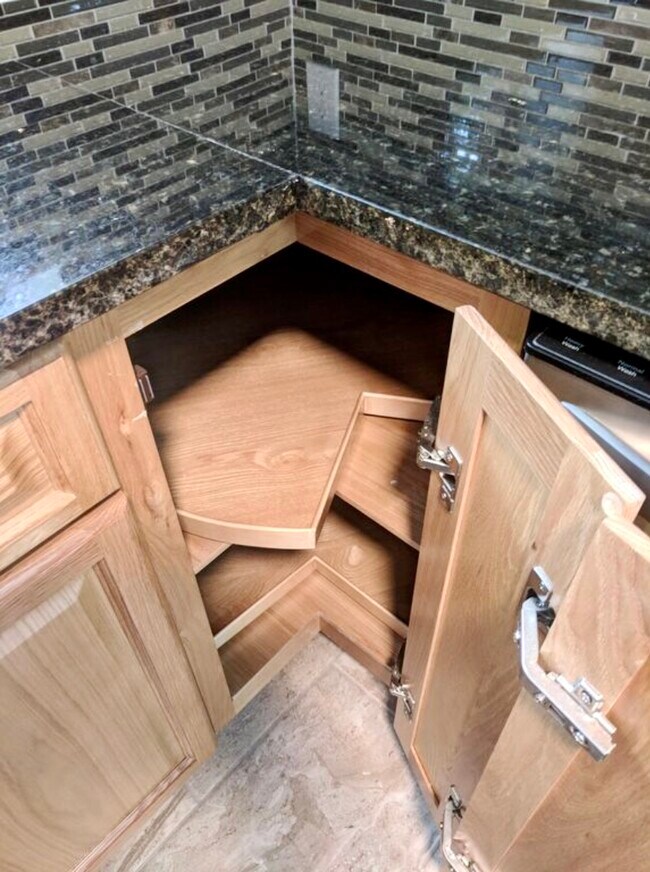 Building Photo - 3457 Evergreen Rd