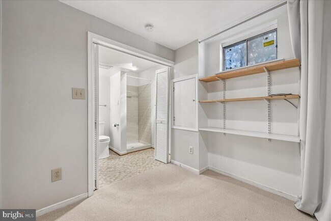 Building Photo - 2002 Derby Ridge Ln