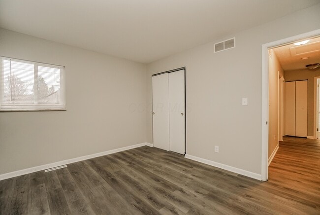 Building Photo - 2084 Belcher Dr