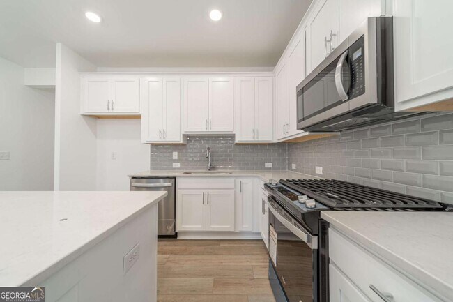 Building Photo - 1507 Albert Ln NW
