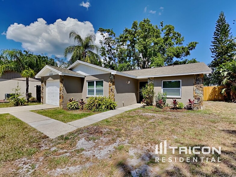 Building Photo - 2546 Glenview Dr