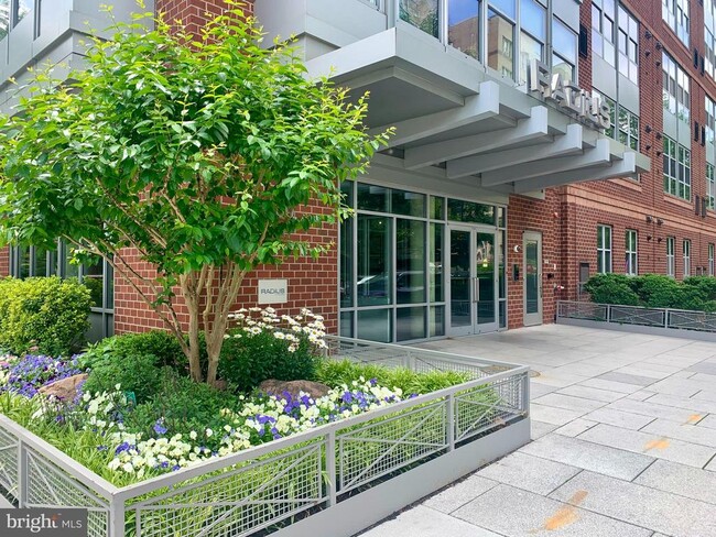 Primary Photo - 1300 N St NW