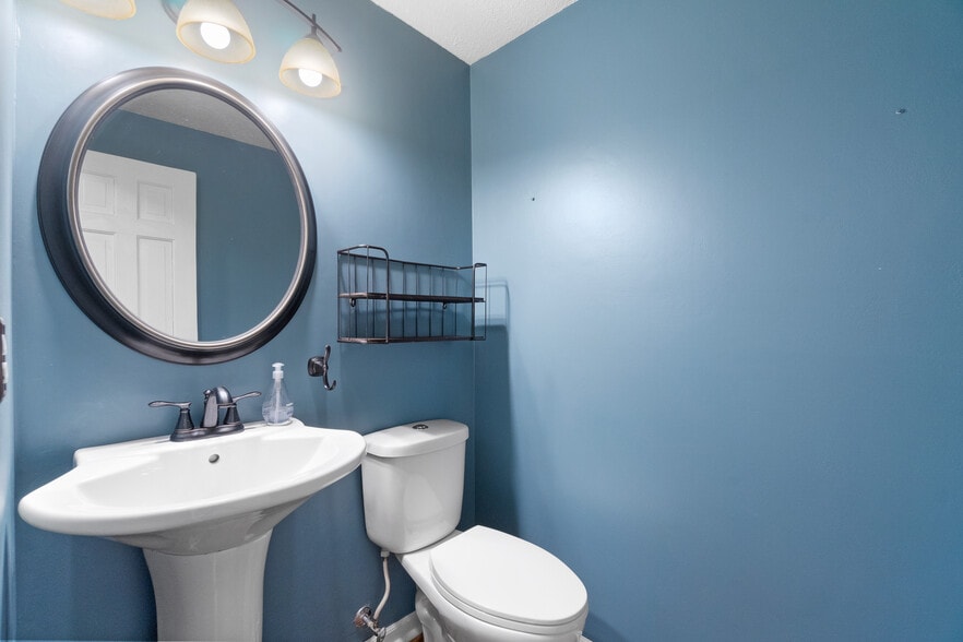 Half Bath - 4612 Mirror Light Pl