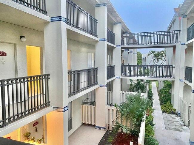 Building Photo - 1500 N Congress Ave