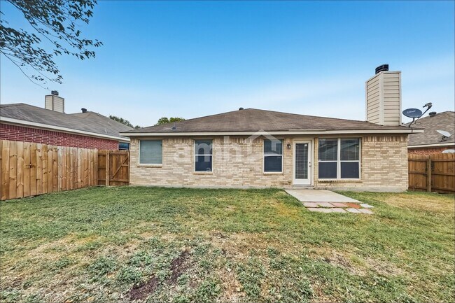 Building Photo - 6038 Mountain Mdw