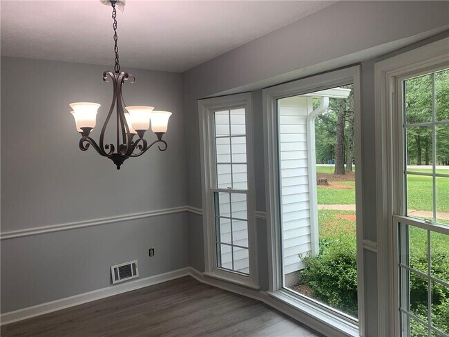 Building Photo - 3229 Bold Springs Rd