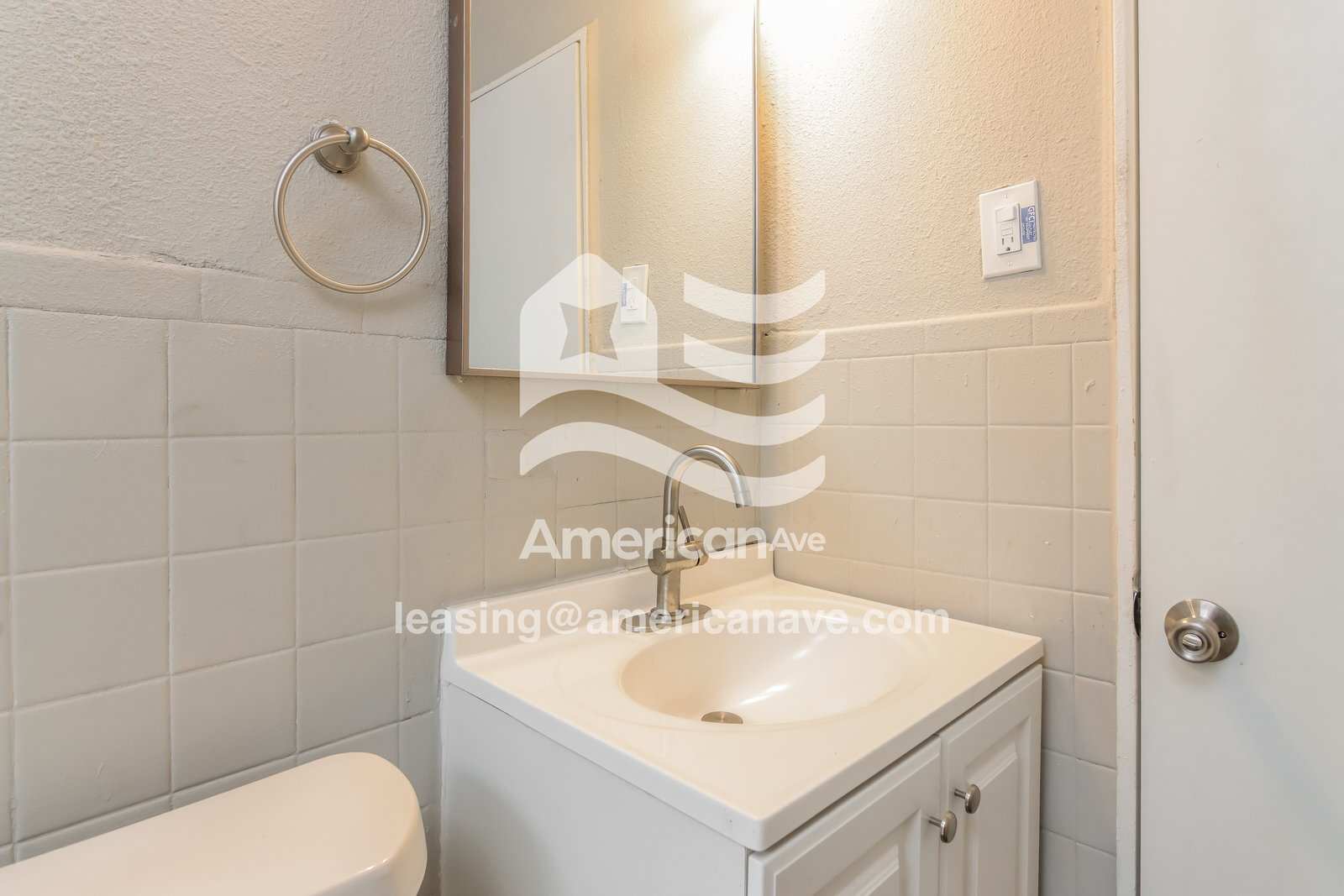 Building Photo - 1217 Dogwood Ave