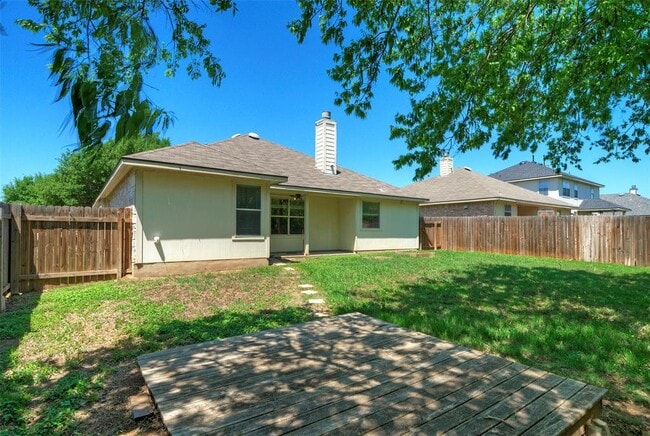 Building Photo - 400 Pheasant Ridge Dr