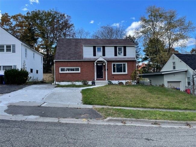 Primary Photo - 504 Torrance Ave