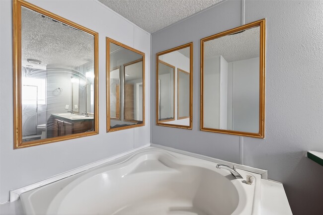 Building Photo - 9205 Tigner Rd