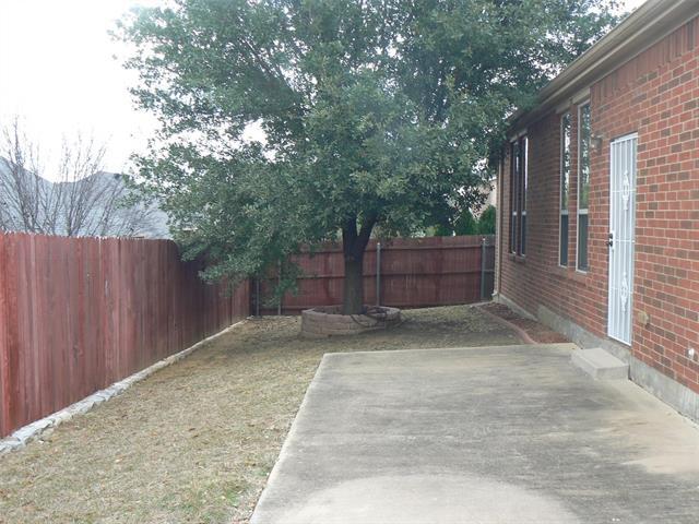 Building Photo - 1619 Northview Dr