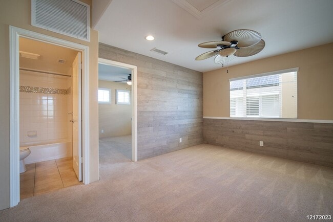 Building Photo - $5,100 / 4br - 1992ft2 - 4 BED 3 BATH HOME...