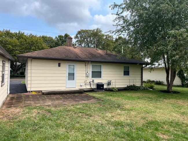 Building Photo - 103 Renwick Ln