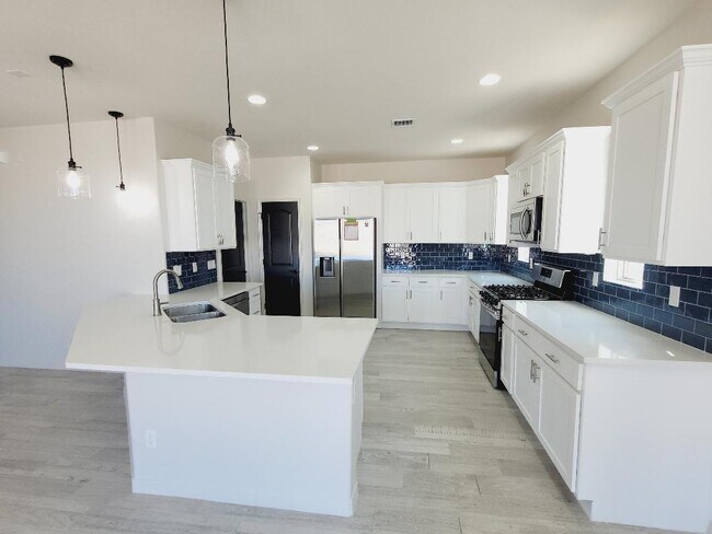 Building Photo - 7505 Hitching Post