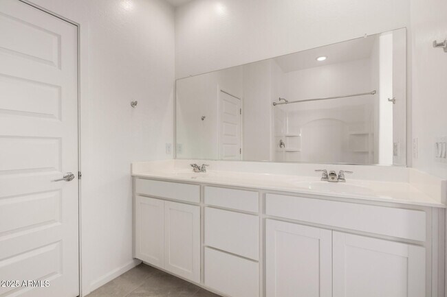 Building Photo - 3048 E Riding Boot Wy