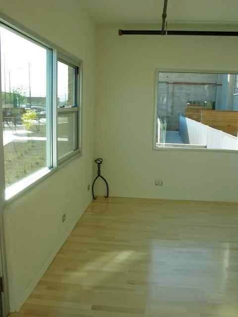 Building Photo - 1001 E 17th St