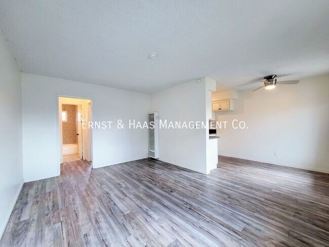 Building Photo - 5050 Linden Ave