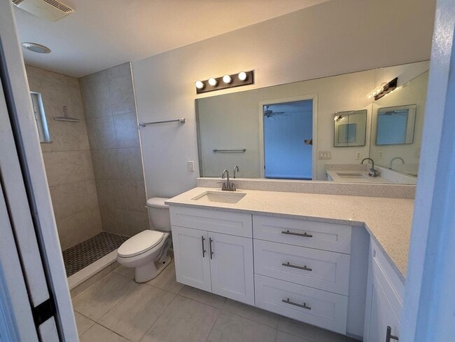 Building Photo - 3134 Coral Ridge Dr