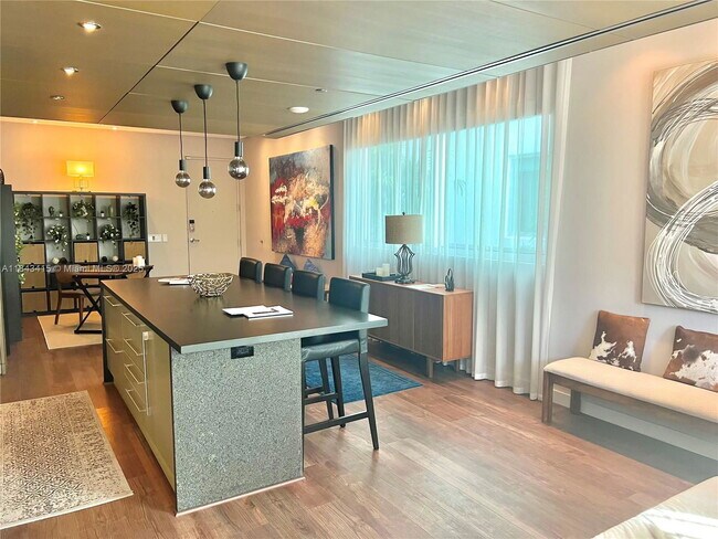 Building Photo - 1700 Meridian Ave