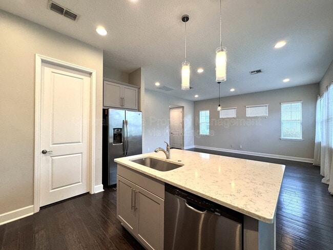 Building Photo - 13808 Chauvin Ave