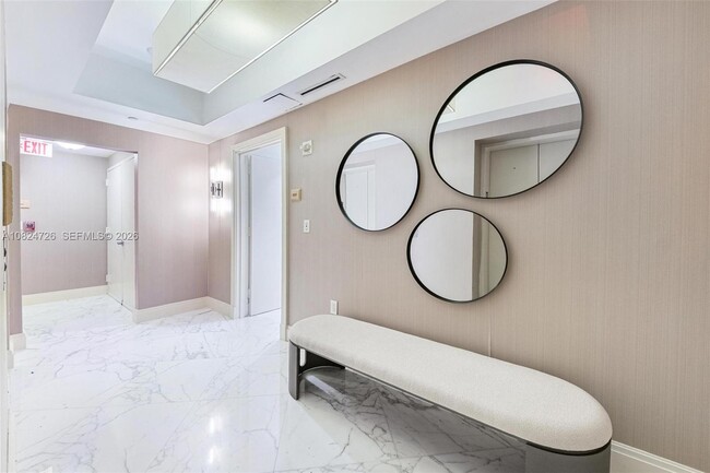 Building Photo - 17875 Collins Ave